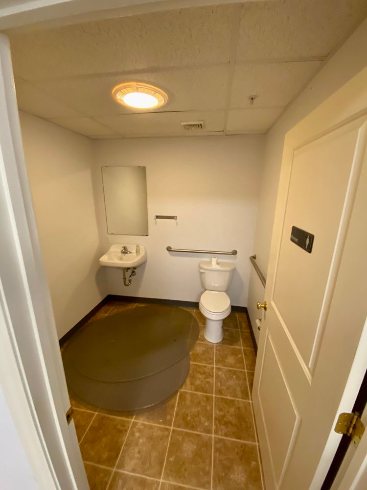 19 Bridge St, Kittery, ME 03904